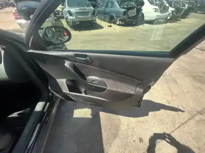 Sloopvoertuig volkswagen passat berlina (3c2) advance plus van het jaar 2005 aangedreven cbdc