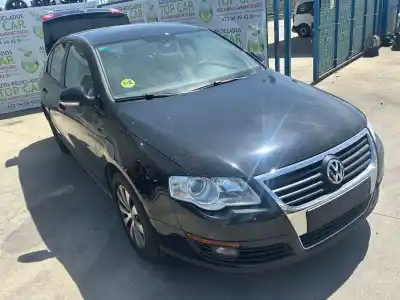 Sloopvoertuig volkswagen passat berlina (3c2) advance plus van het jaar 2005 aangedreven cbdc