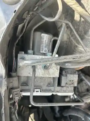 Sloopvoertuig bmw x3 (f25) xdrive 20d van het jaar 2001 aangedreven b47d20a