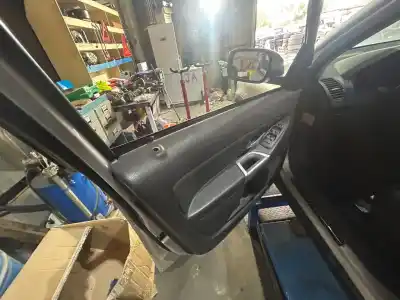 Veículo de Sucata volvo xc90 d5 kinetic do ano 2002 alimentado d5244t