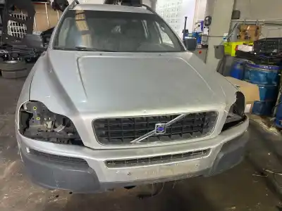 Veículo de Sucata volvo xc90 d5 kinetic do ano 2002 alimentado d5244t