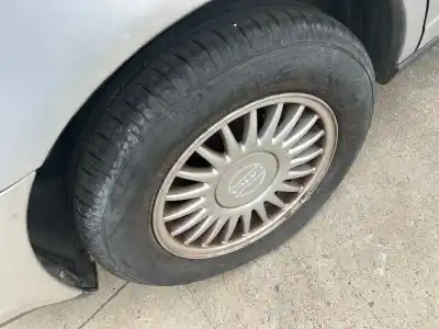 Veículo de Sucata volvo s80 berlina 2.5 d do ano 1998 alimentado d5252t