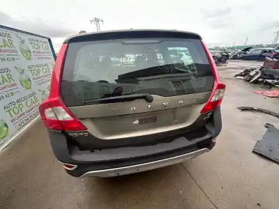 Sloopvoertuig VOLVO XC70  van het jaar 2001 aangedreven D5244T10