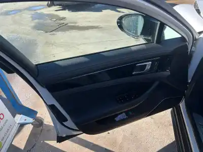 Sloopvoertuig porsche panamera (971) 2.9 4 e-hybrid (97abe1, 97bbe1) van het jaar 2001 aangedreven dgpa