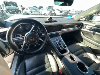 Sloopvoertuig porsche panamera (971) 2.9 4 e-hybrid (97abe1, 97bbe1) van het jaar 2001 aangedreven dgpa