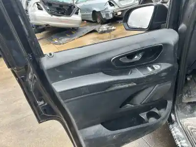 Sloopvoertuig mercedes-benz vito mixto (447) 110/114/116/119/124 cdi rwd lang (447.703) 136 cv / 100 kw van het jaar 2001 aangedreven 651950