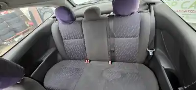 Sloopvoertuig ford focus berlina (cak) trend van het jaar 2001 aangedreven fydb