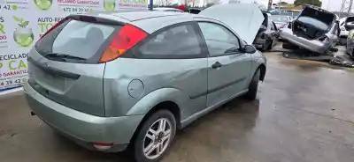 Sloopvoertuig ford focus berlina (cak) trend van het jaar 2001 aangedreven fydb