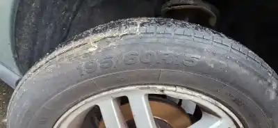 Sloopvoertuig ford focus berlina (cak) trend van het jaar 2001 aangedreven fydb