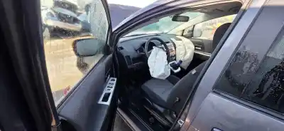 Sloopvoertuig mazda 5 (cr19) 2.0 cd (cr19) van het jaar 2001 aangedreven 0