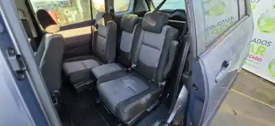 Sloopvoertuig mazda 5 (cr19) 2.0 cd (cr19) van het jaar 2001 aangedreven 0