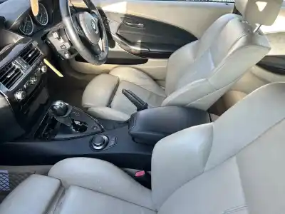 Véhicule à la ferraille bmw serie 6 coupe (e63) 650ci de l'année 2001 alimenté n62b48b