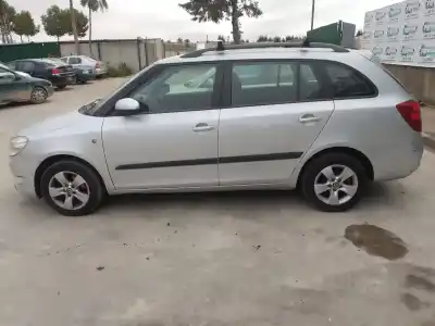 Scrapping Vehicle skoda fabia combi (5j5) cayb of the year 2011 powered cayb