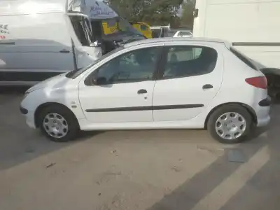 Hurda Aracı PEUGEOT 206 G-KFW Yılın 2004 güçlü G-KFW