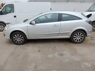 Veículo de Sucata opel astra h gtc d-z17dth do ano 2005 alimentado z17dth Veículo de Sucata opel astra h gtc d-z17dth do ano 2005 alimentado z17dth