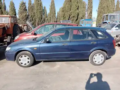 Véhicule à la ferraille MAZDA 323 F/S BERLINA (BJ) D/RF4F de l'année 2000 alimenté RF4F