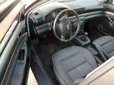 Здавання транспортного засобу audi a4 avant (b5) adr року 1999 потужний adr