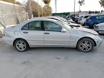 Veicolo di demolizione MERCEDES                                           CLASE C (BM 203) BERLINA                                                                                                                                                                                                                                   646963                                                                                                                                                                                                                                                     dell'anno 2003 alimentato 646963