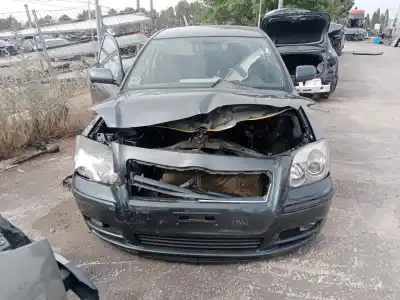 Veicolo di demolizione toyota avensis berlina (t25) 2adftv dell'anno 2005 alimentato 2adftv