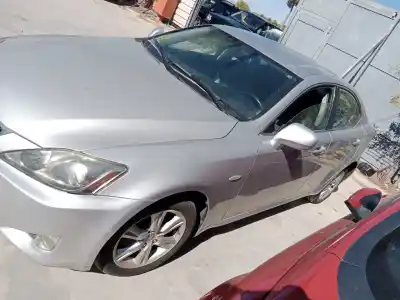 Veicolo di demolizione lexus is 200 (ds2/is2) d-cat dell'anno 2007 alimentato d 2ad-fhv