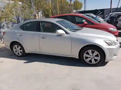 Veicolo di demolizione lexus is 200 (ds2/is2) d-cat dell'anno 2007 alimentato d 2ad-fhv
