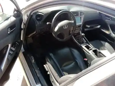 Veicolo di demolizione lexus is 200 (ds2/is2) d-cat dell'anno 2007 alimentato d 2ad-fhv