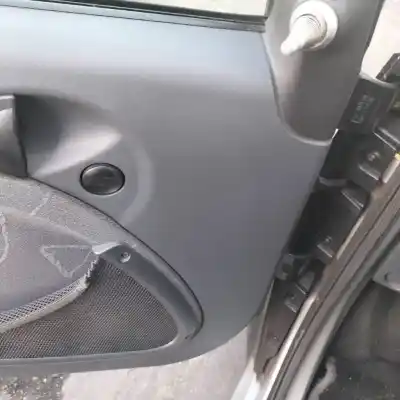 Vehicul casat smart coupe 0.8 cdi cat al anului 2001 alimentat 61