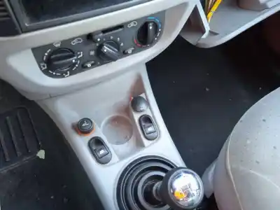 Здавання транспортного засобу citroen c3 pluriel 1.4 року 2003 потужний kfv