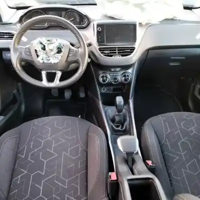 Veículo de Sucata peugeot 2008 i (cu_) 1.6 hdi do ano 2015 alimentado 9h06