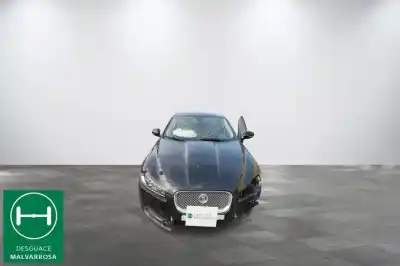 Veículo de Sucata jaguar xf i (x250) 2.2 d do ano 2012 alimentado 