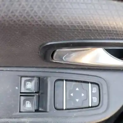 Veículo de Sucata renault clio iv (bh_) 1.5 dci 90 do ano 2017 alimentado k9k628