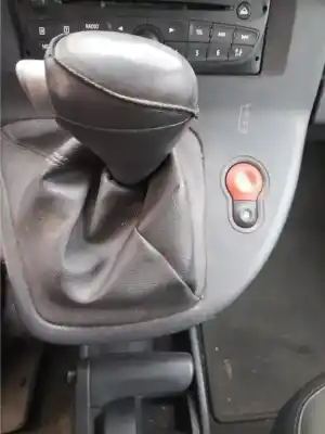 Scrapping Vehicle renault kangoo z.e. maxi 2-sitzer of the year 2013 powered 