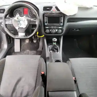 Sloopvoertuig volkswagen scirocco iii (137, 138) 2.0 tdi van het jaar 2009 aangedreven cbdb