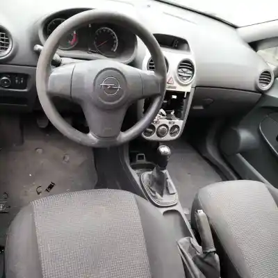 Veicolo di demolizione opel corsa d 1.3 16v cdti dell'anno 2011 alimentato a13dtc