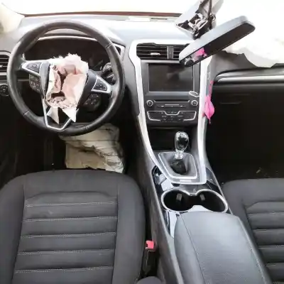 Veicolo di demolizione ford mondeo sportbreak (ca2) trend (09.2010->) dell'anno 2015 alimentato t3cb