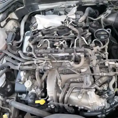 Здавання транспортного засобу seat leon (5f1) 1.6 tdi року 2016 потужний cxxb