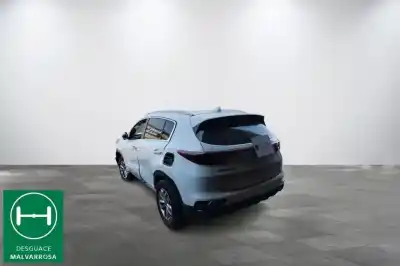 Veicolo di demolizione kia                                                sportage iv (ql, qle)                                                                                                                                                                                                                                      1.6 gdi                                                                                                                                                                                                                                                    dell'anno 2019 alimentato g4fd