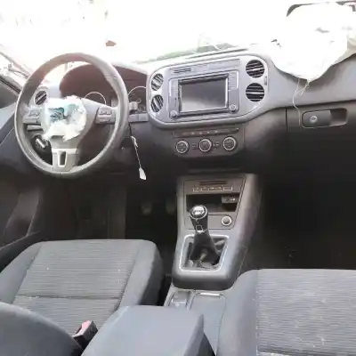 Veículo de Sucata volkswagen tiguan (5n2) 2.0 tdi do ano 2016 alimentado cuve