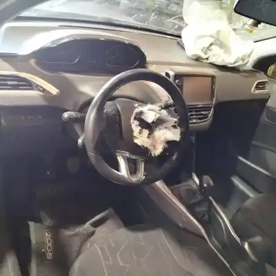 Veículo de Sucata peugeot 2008 i (cu_) 1.6 hdi do ano 2015 alimentado 9h06