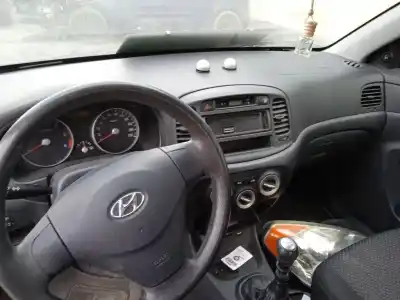 Sloopvoertuig hyundai accent iii (mc) 1.5 crdi gls van het jaar 2007 aangedreven d4fa