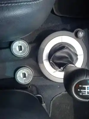 Veicolo di demolizione mg streetwise 1.4 dell'anno 2004 alimentato 14k4f