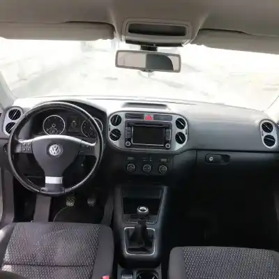 Veículo de Sucata volkswagen tiguan (5n1) 2.0 tdi do ano 2009 alimentado cbab
