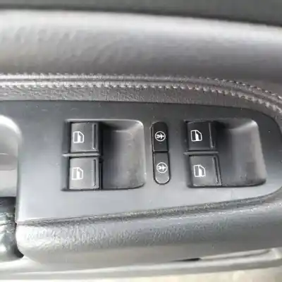 Здавання транспортного засобу volkswagen touareg (7la, 7l6, 7l7) 3.0 v6 tdi року 2007 потужний bks