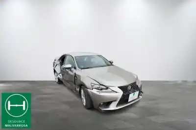 Veículo de Sucata lexus is 300h do ano 2016 alimentado arfse