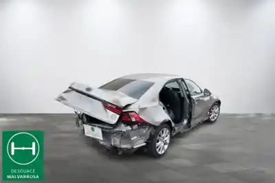 Veículo de Sucata lexus is 300h do ano 2016 alimentado arfse