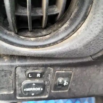 Veicolo di demolizione toyota yaris 1.0 cat dell'anno 2014 alimentato 1kr