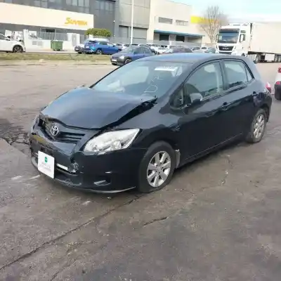 Scrapping Vehicle toyota auris (_e15_) 1.4 d-4d (nde150_) of the year 2012 powered 1nd