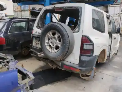 Здавання транспортного засобу mitsubishi montero (v60/v70) 3.2 di-d avance року 2001 потужний 4m41