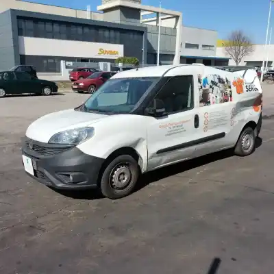 Veículo de Sucata fiat doblo ii cargo (263) 1.3 16v m-jet cat do ano 2017 alimentado 330a1000