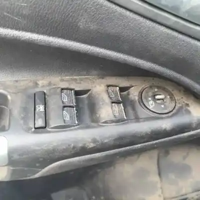 Veículo de Sucata ford tourneo connect 1.6 tdci cat do ano 2014 alimentado t1ga